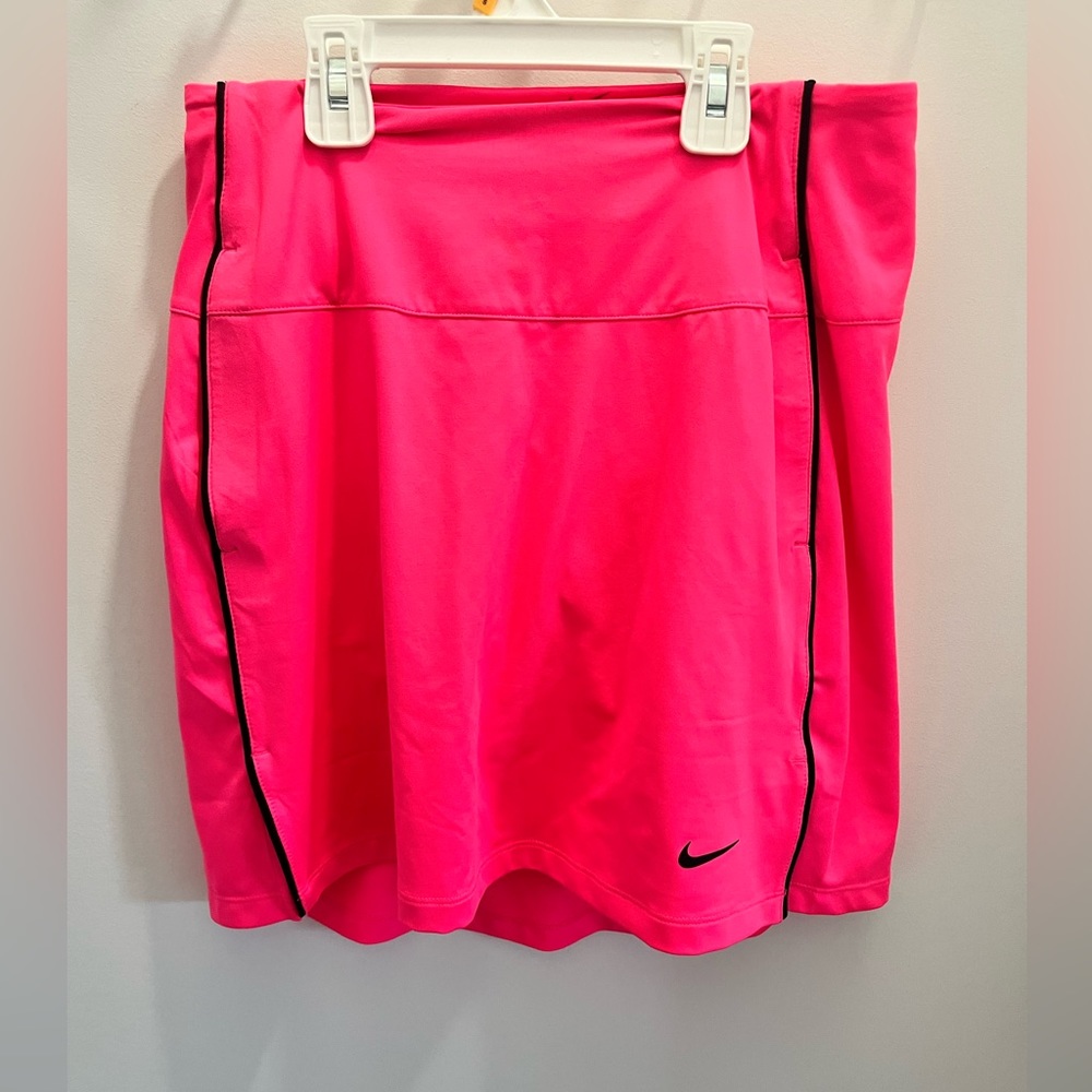 New without tags Nike skort, size xs